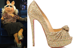 Miss Piggy can really work those shoes...you go girl!
