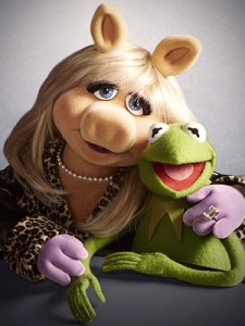 Miss Piggy and Kermit the Frog.... back together?